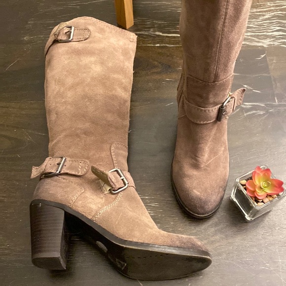 Dolce Vita | Taupe Brown Suede Mid Heel Winter Boot Buckle women’s 7.5 - Picture 3 of 9